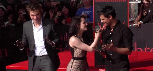 暮光之城贝拉长大后的女儿演员,暮光之城贝拉女儿合成照片