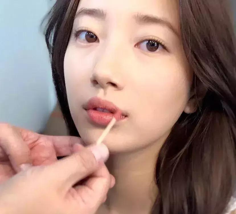 厚嘴唇有多美,厚嘴唇也很好看的女生