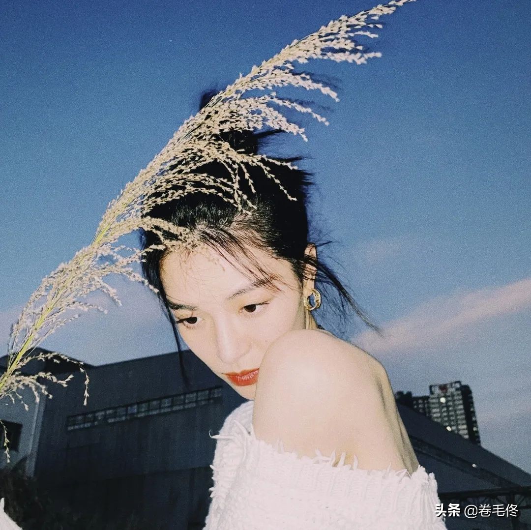 解决拍照尴尬技巧,一拍照就紧张头部发抖