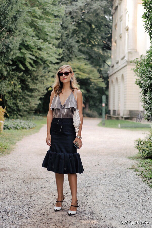 脖子短圆领v领,脖子短的女生有救了