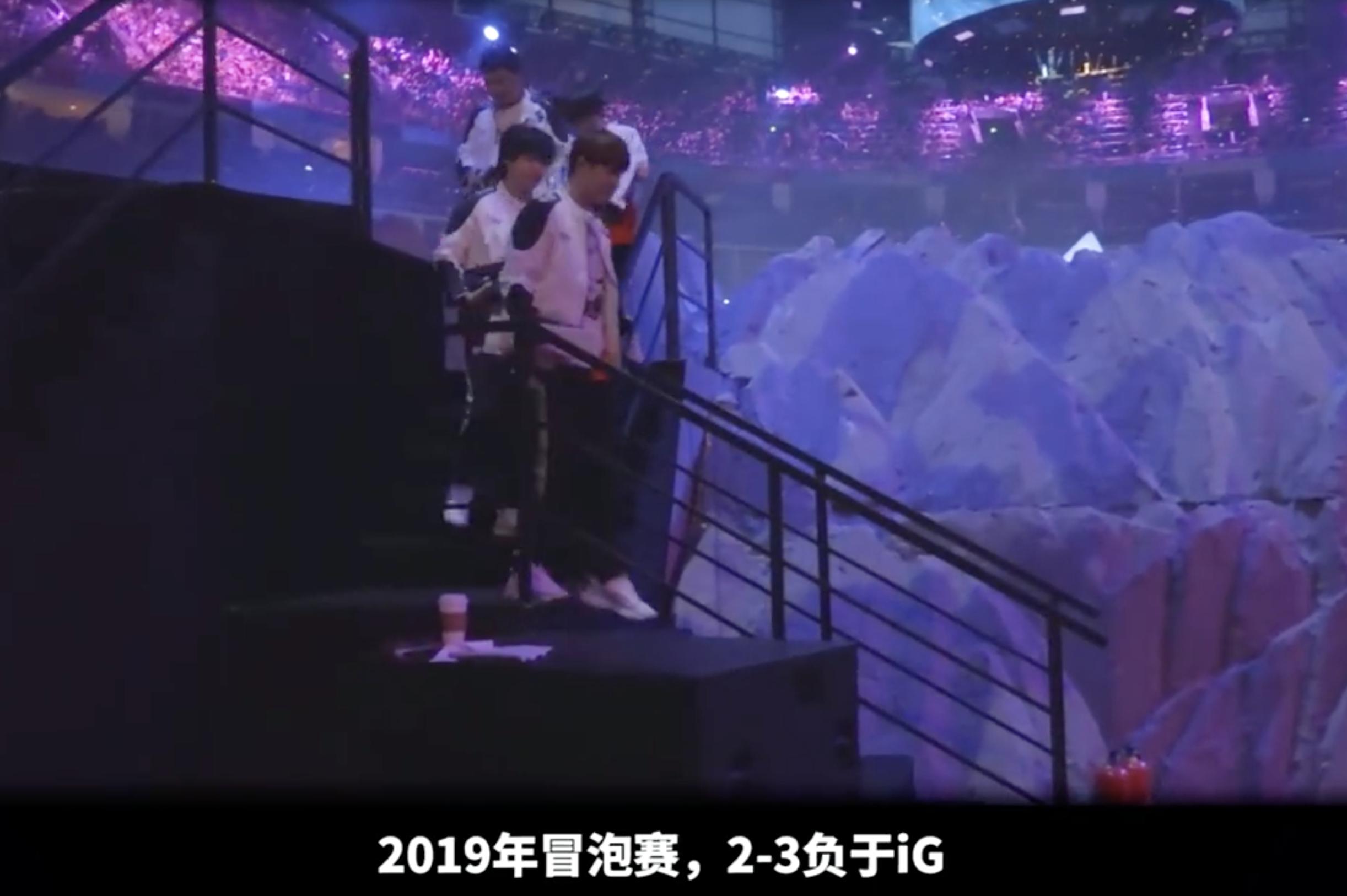 rngjdg比赛暂停绿毛第一视角,jdg本次比赛历程