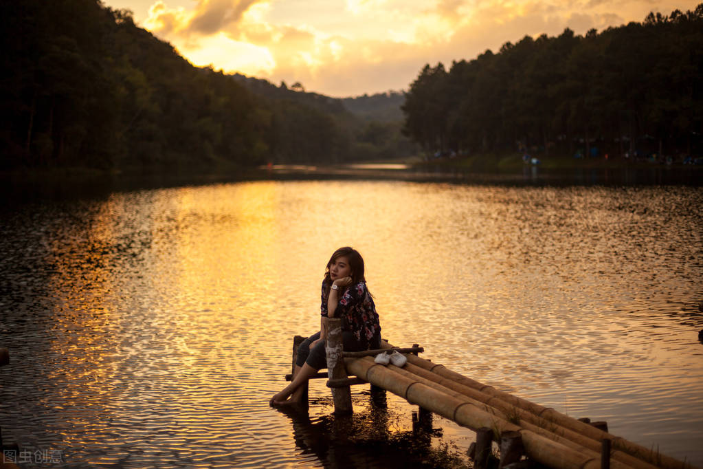 高校教室不雅视频泄露：如果你有女儿，一定告诉她守住这3条底线