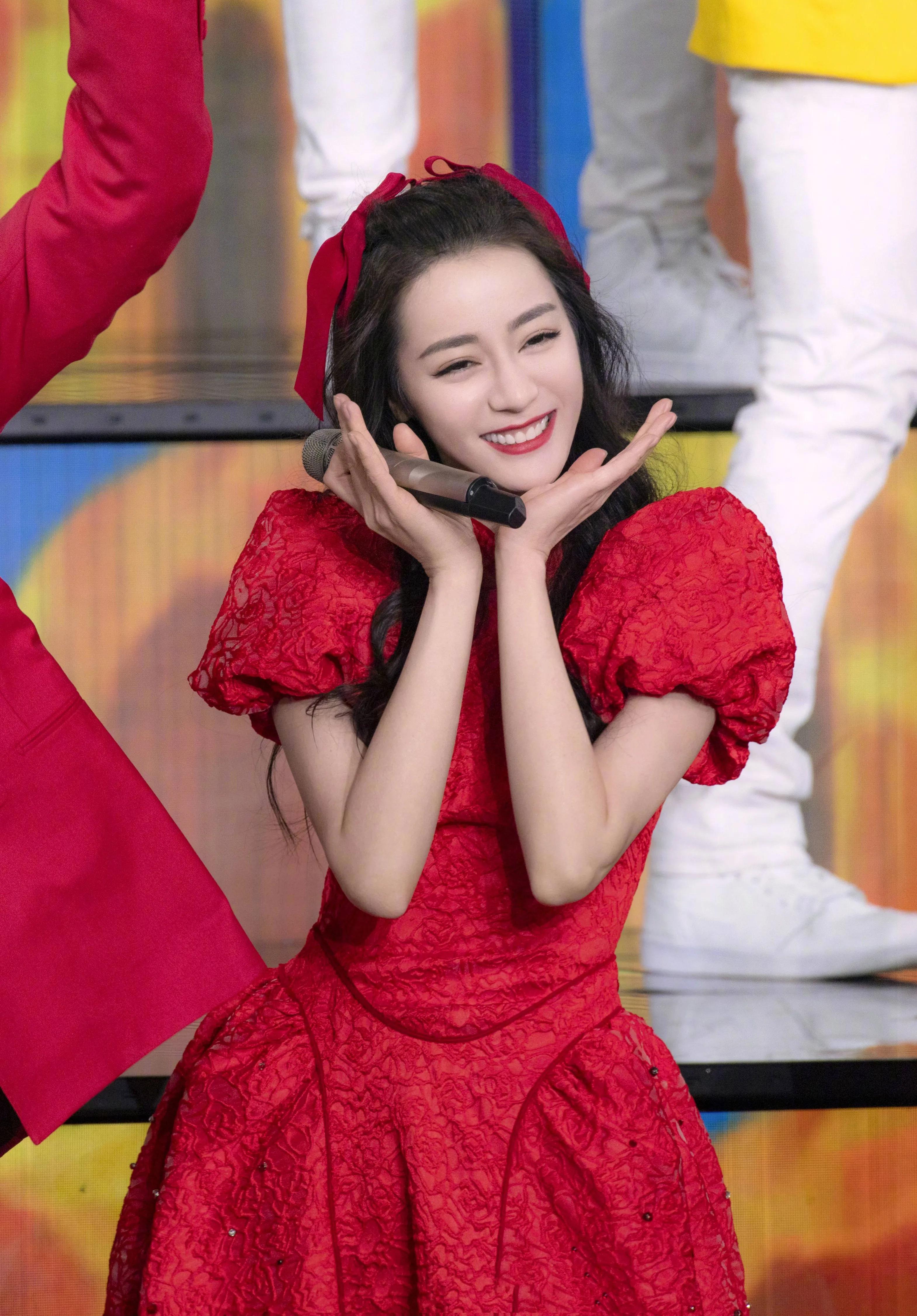 可爱又萌的迪丽热巴,高颜值身材好的迪丽热巴