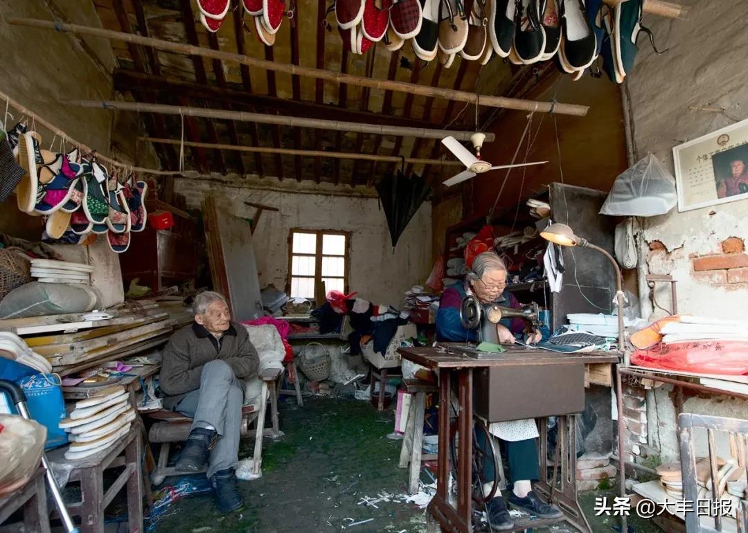 爷爷和奶奶做的布鞋,奶奶做的布鞋