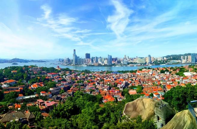 厦门婚纱拍摄地方推荐,旅游婚纱摄影推荐厦门