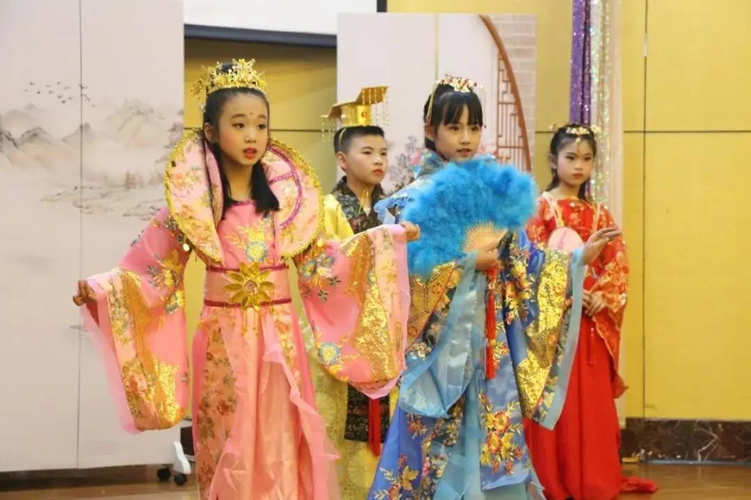 东莞市虎门外语学校中考喜报,东莞虎门外语学校2023高考喜报