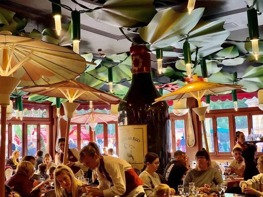 欧洲迪士尼亏损深层次原因,巴黎迪士尼是赚钱还是亏钱