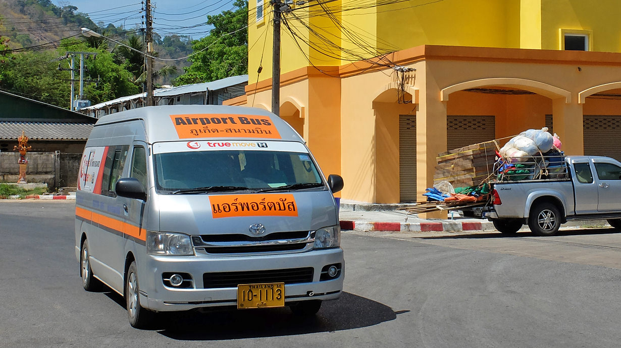 泰国风骏皮卡低趴改装,泰国丰田皮卡改装低趴