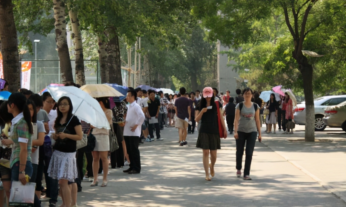 大学生活特别枯燥？不妨做这几件事确实很有意义，丰富自己的生活