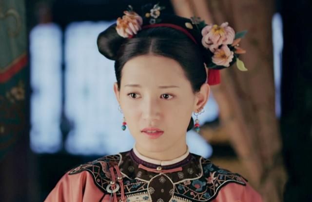 乾隆给儿子赏赐了一个人，儿子最初不高兴，后来发生了变化