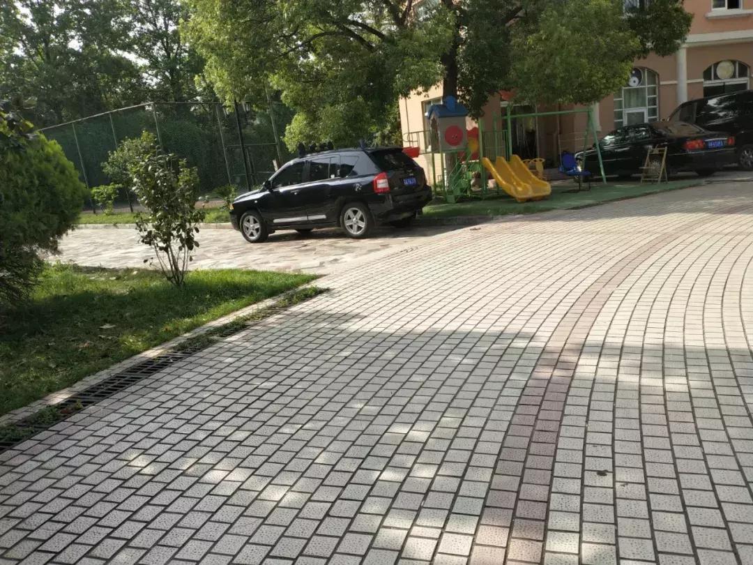 南京月牙湖明湖山庄,南京月牙湖公园明湖山庄