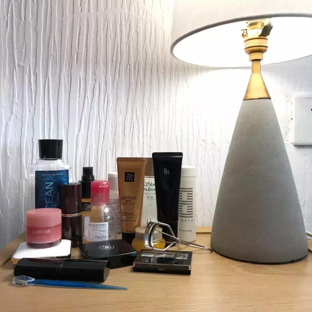 突击检查包里都装什么,突击检查化妆品包包