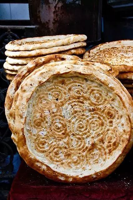 中国最著名十大小吃街及特色美食,中国夜市十大小吃街排行榜