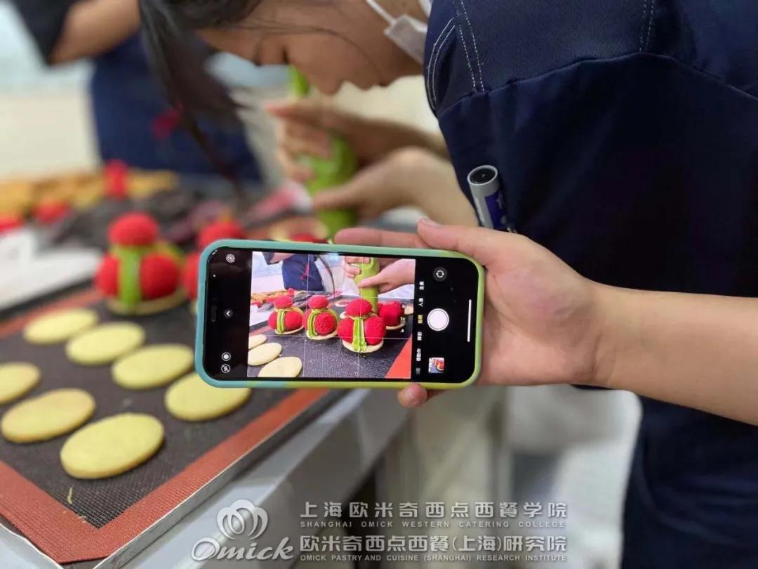 学员成长日记|“院”你不负青春，在上海欧米奇，尽显活力