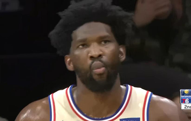 恩比德被爆败人品视频,恩比德恶犯莫里斯