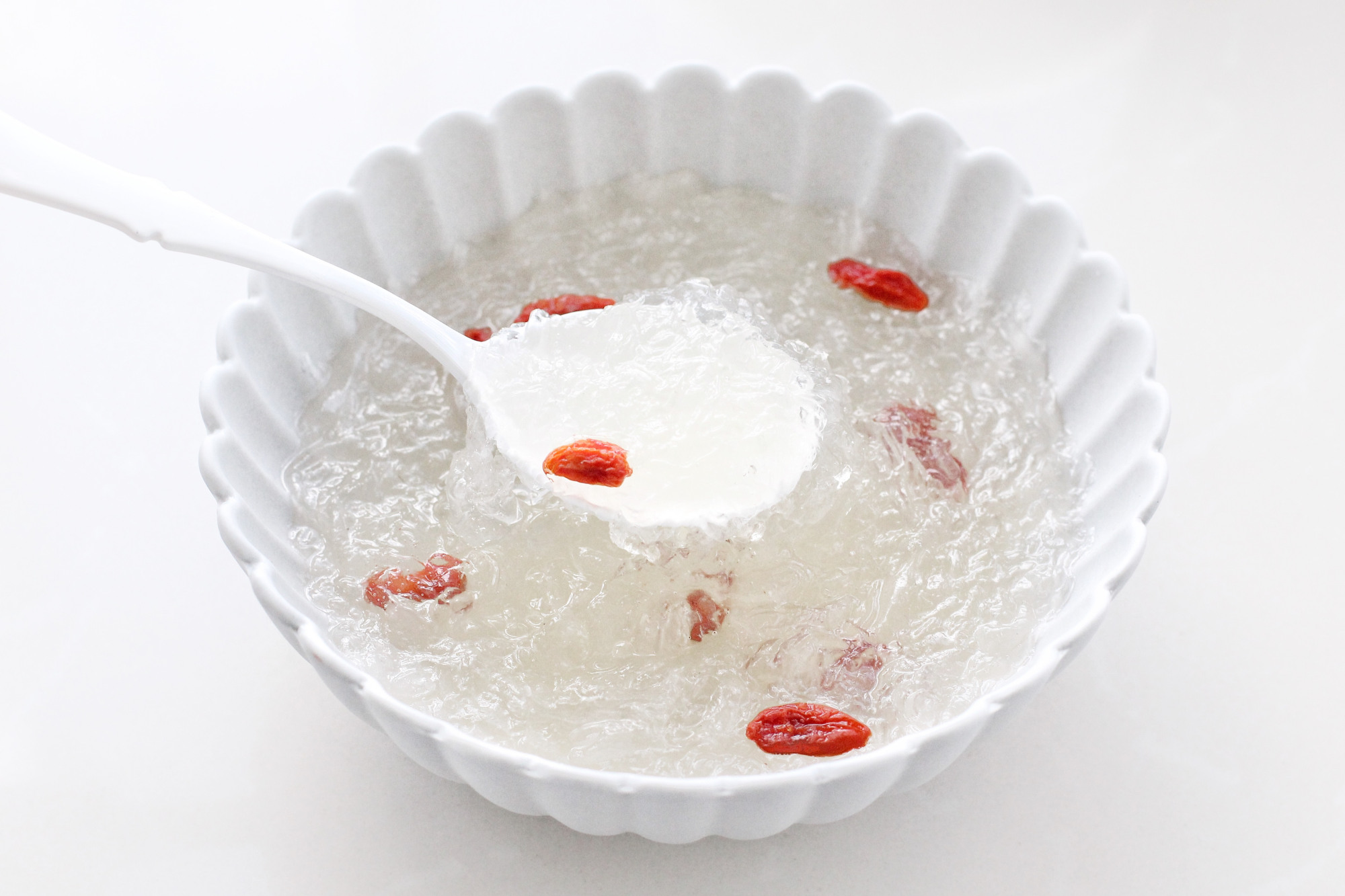 现炖燕窝的正确炖法和吃法,最好吃的燕窝炖法