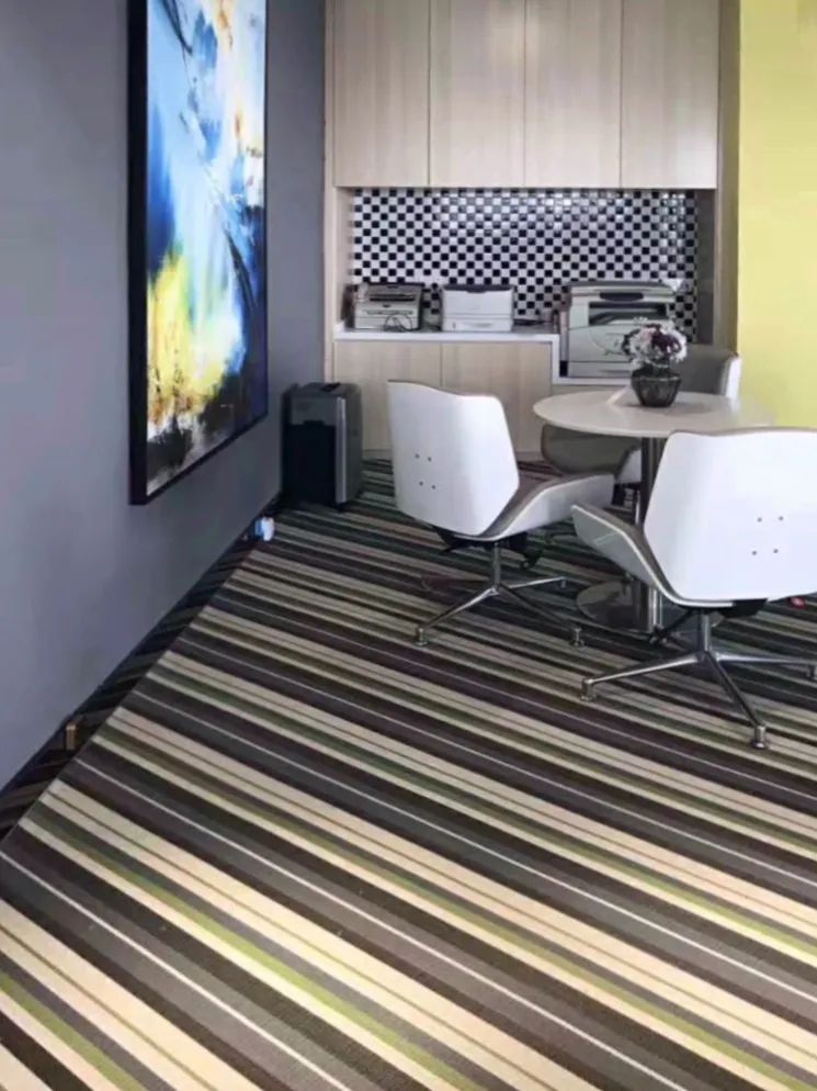 艾宝沃轨道插座,艾宝沃轨道插座怎样拆开