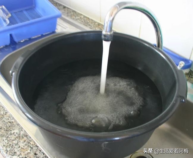 1000块钱的名牌内衣,教内衣一洗就白的小妙招