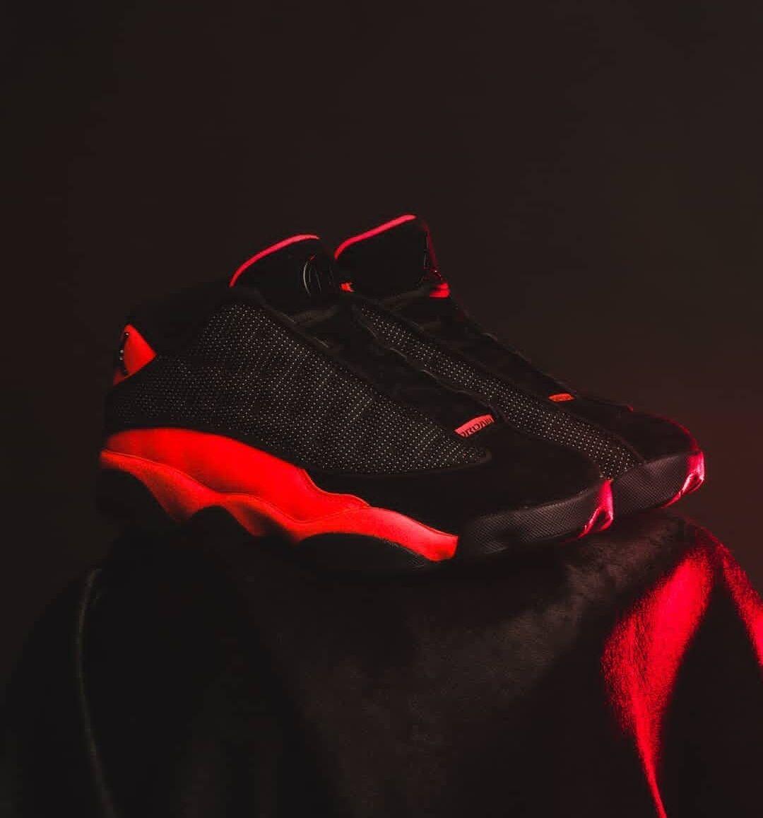 鞋底可以发光的球鞋,你的球鞋会变色吗