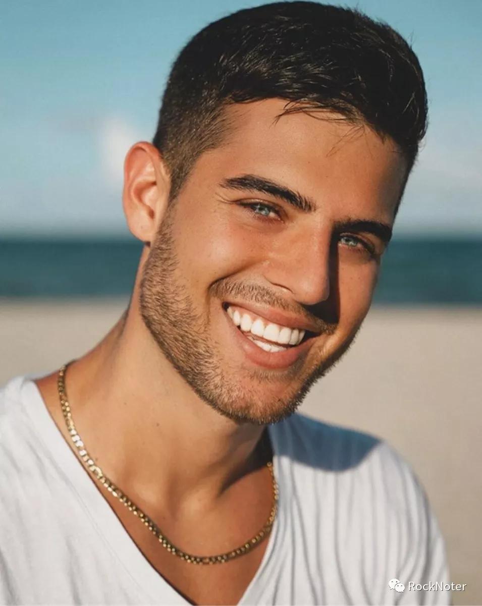 秃顶男士发型2021流行发型,男士发型短发2020流行发型