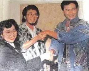 新喜剧之王主题曲,喜剧之王结尾曲疾风