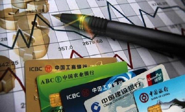 信用卡欠的太多怎么办？告别“以卡养卡”，做好这四点