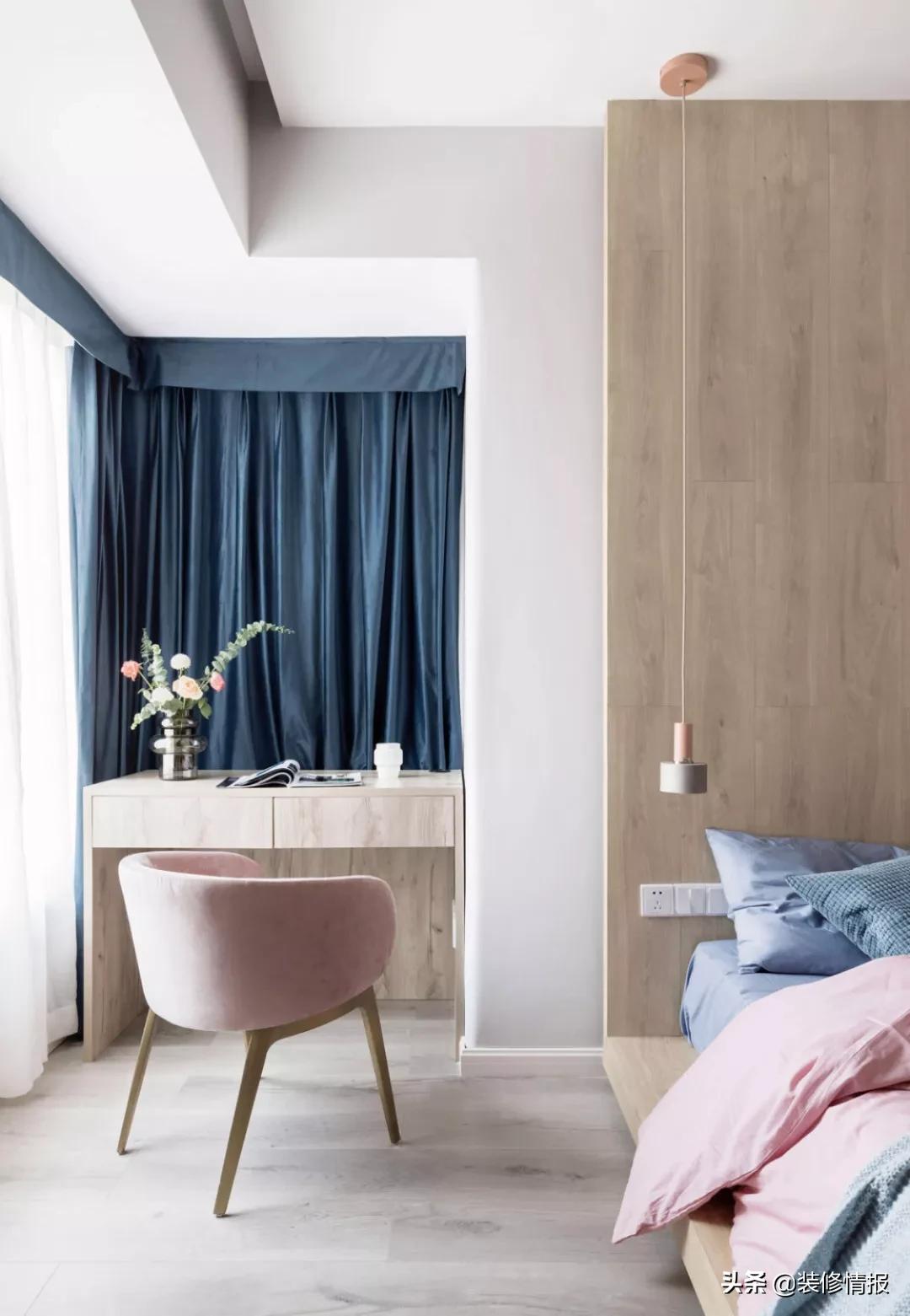 阳台改卧室装修效果图小户型,卧室通阳台推拉门还是改窗户好