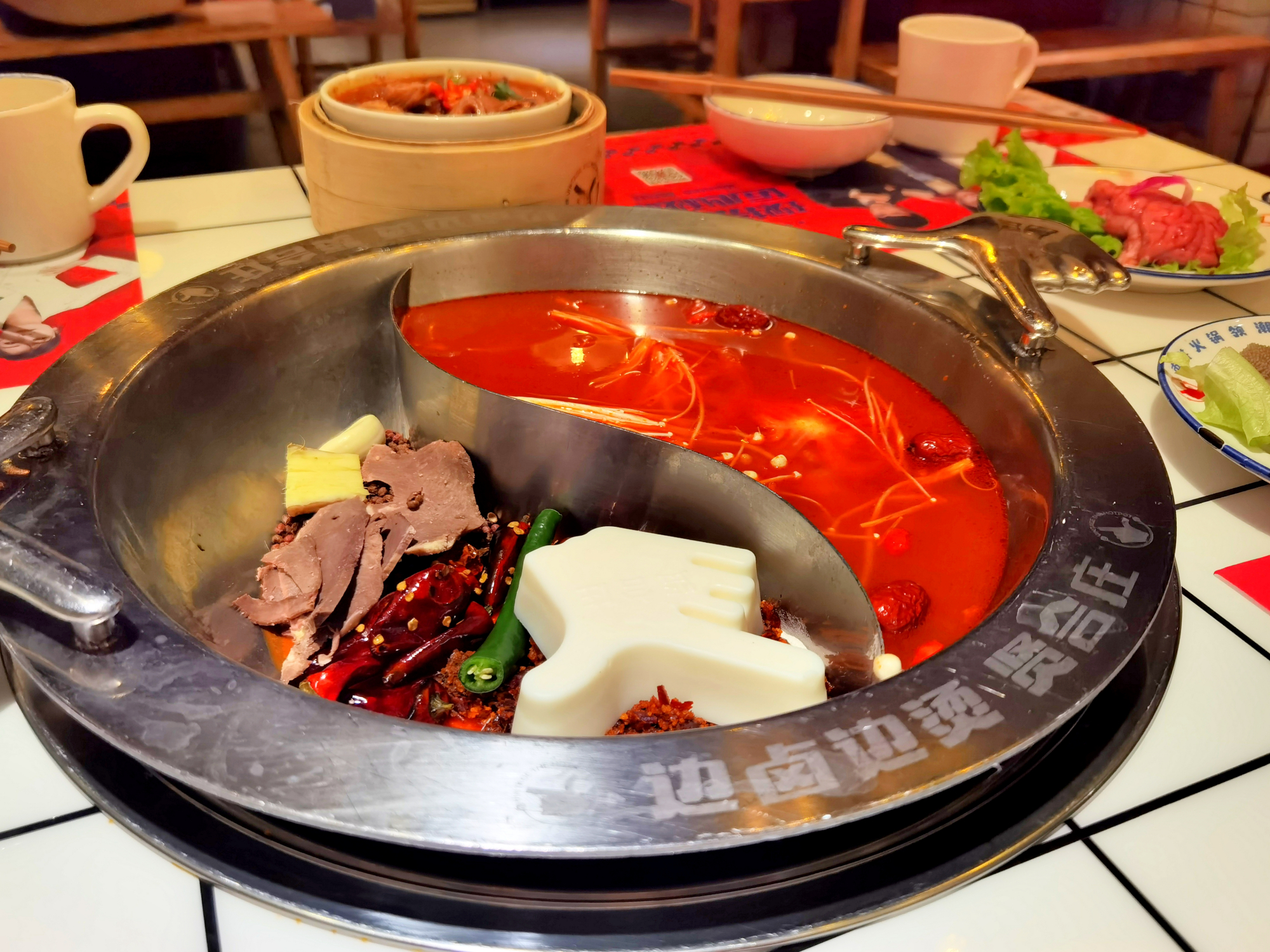 叶一茜朱桢祝贺贤合庄视频,陈赫叶一茜朱桢火锅店还开吗