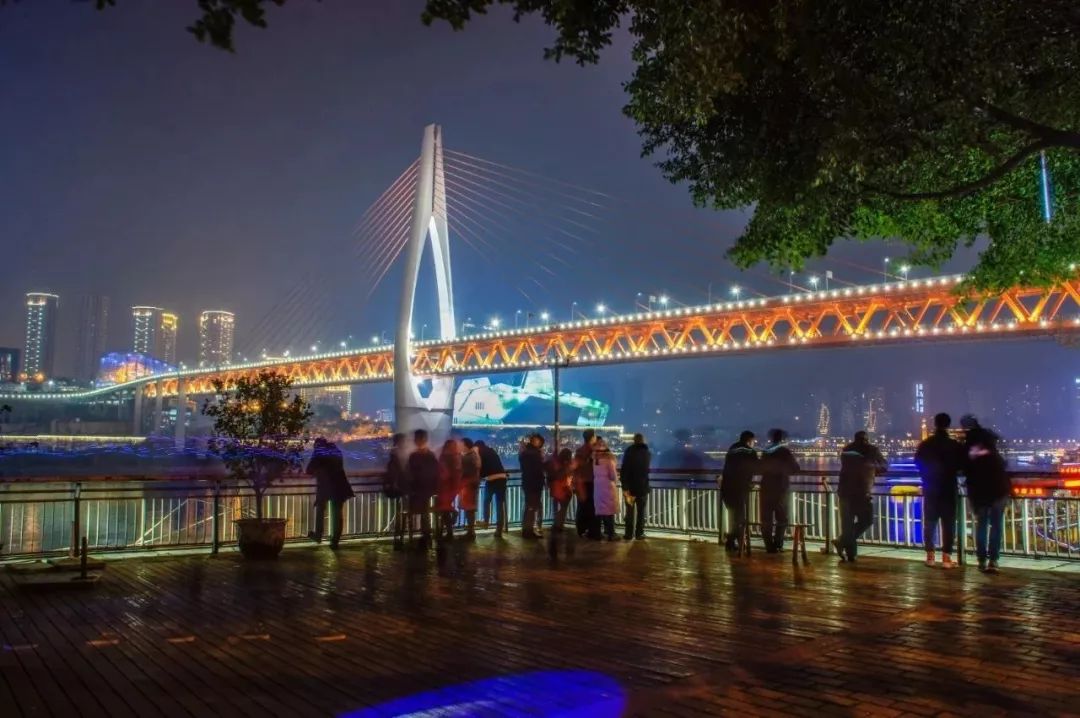 当你抱怨生活太苦,当你抱怨生活又苦又累的时候