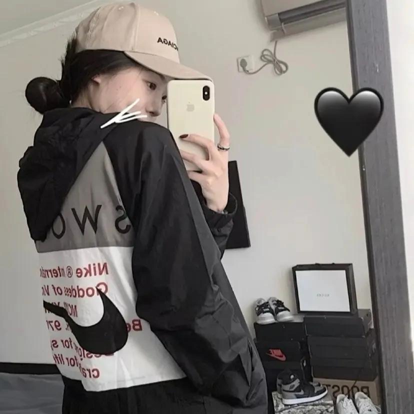 nike联名款卫衣套装,nike这件卫衣也太好看了吧
