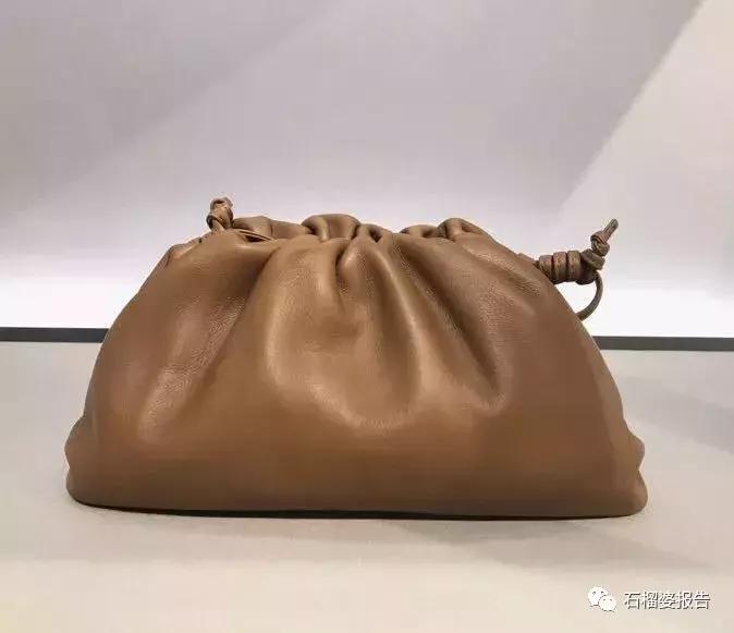 凌晨5点排队,凌晨五六点排队