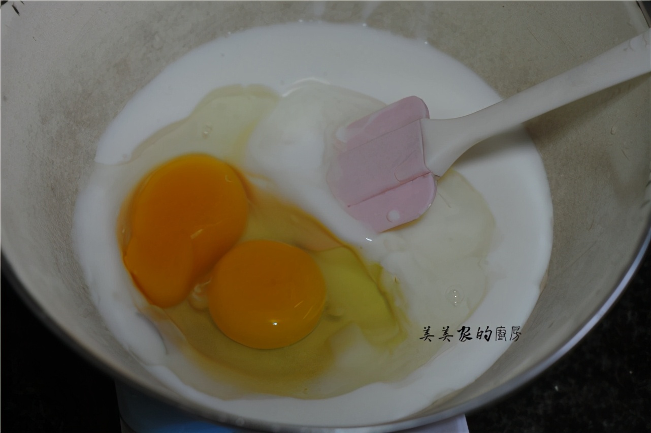 不用面粉不用淡奶油做奶油蛋糕,没有奶油不用面粉不用烤箱做蛋糕