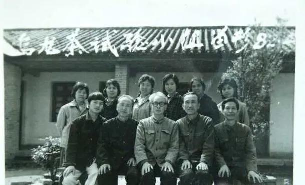 云南老同志邹炳良普洱茶价格查询,2006老同志邹炳良熟普洱茶价格表