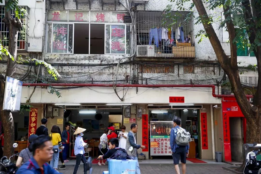 我们跟着本地人吃完这十家店，做了一份最靠谱的三亚美食线路