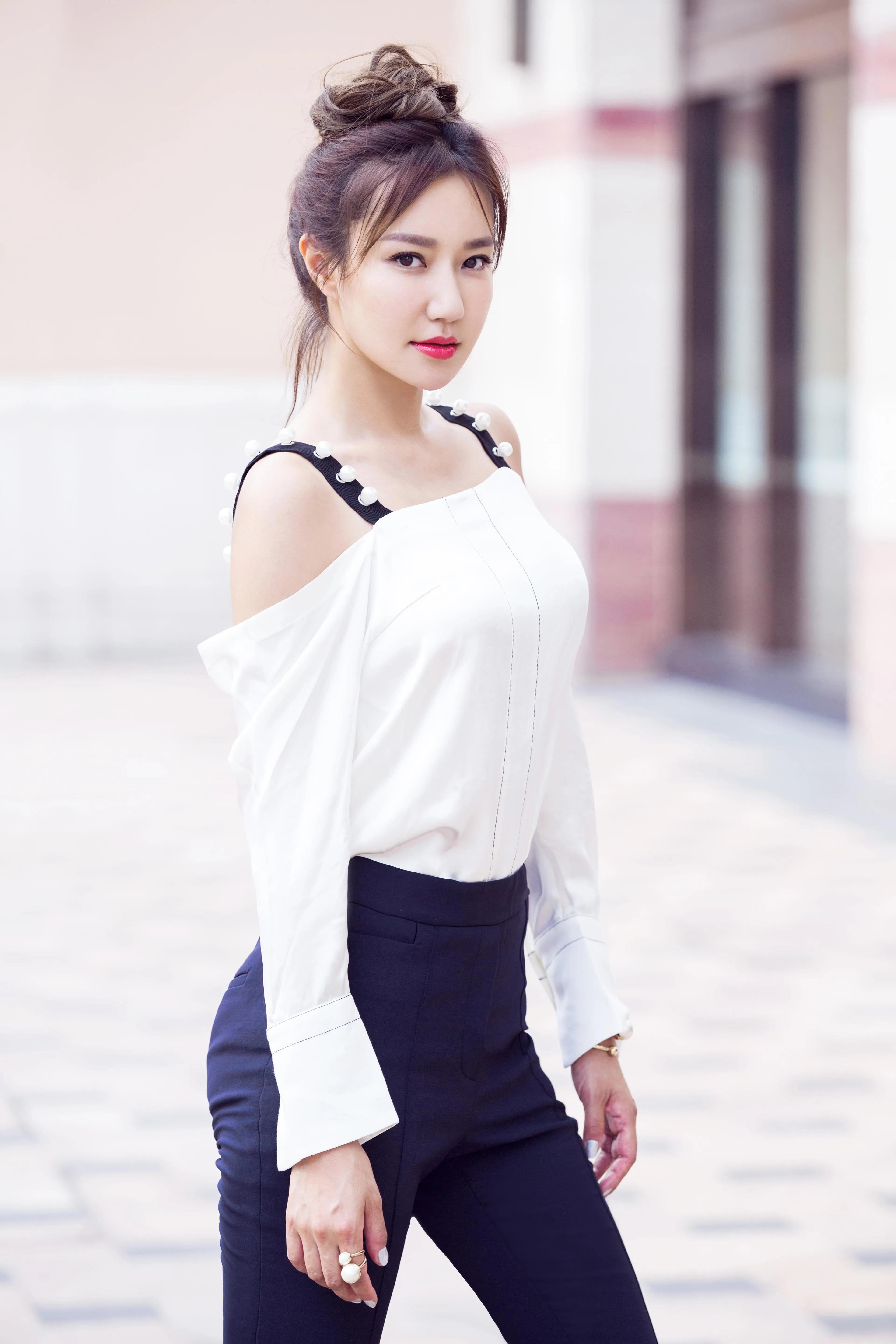 安徽为何被称为美女之乡?看完这5位女明星就知道:一点不假