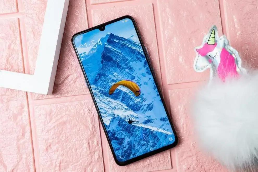 vivoiQOOU3评测：千元机带来更多惊喜