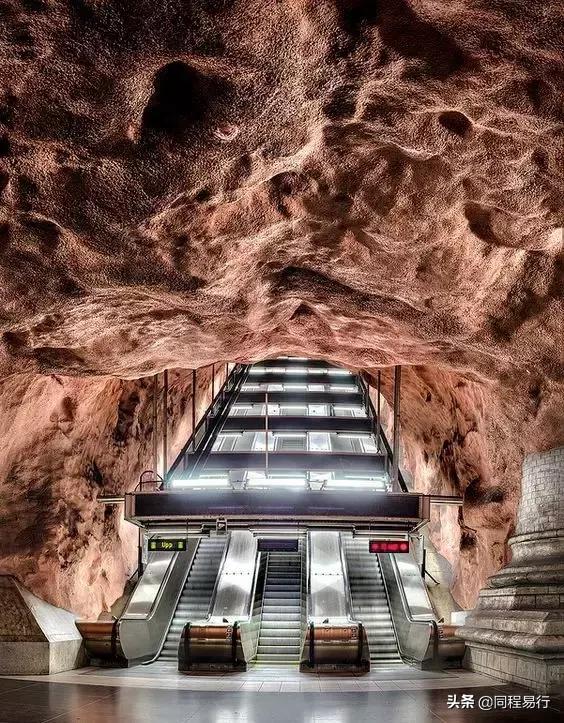 世界最美地铁站图片,世界上最美的地铁城市