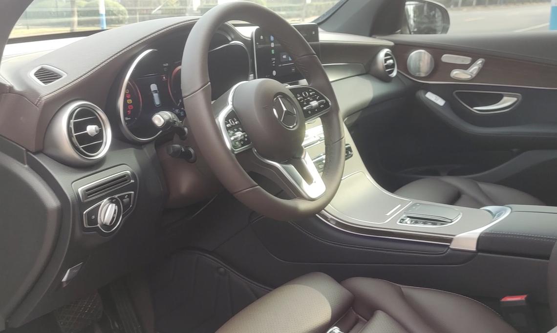 奔驰glc最值得买的配置,新款奔驰glc现在值得购买吗