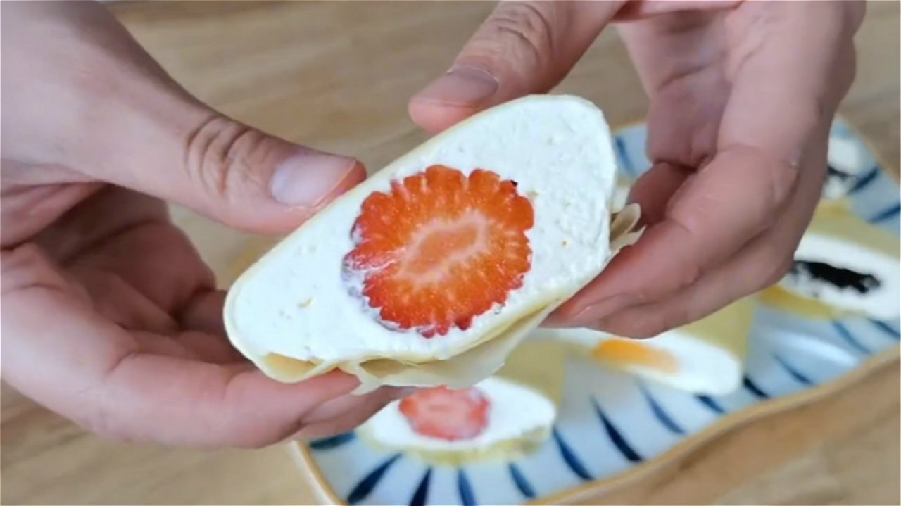 自制班戟蛋糕,甜品班戟怎么做