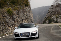 视频测试-奥迪R8V10Spyder：自由V10