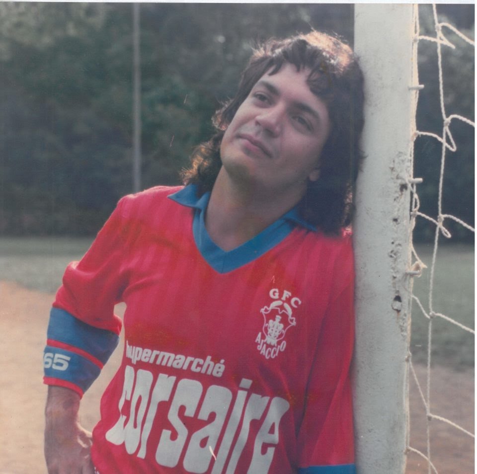 不会踢球的世界名帅,能真正称得上球王的足球运动员