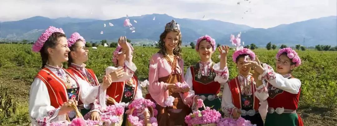 丹泽欧雅,丹泽欧雅富勒烯多肽焕颜面膜