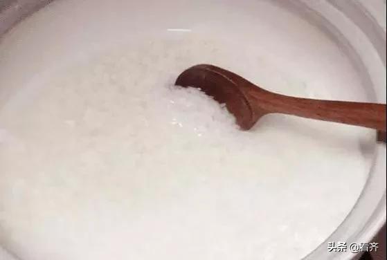 香喷喷的米饭软糯香甜,喷香软糯的米饭