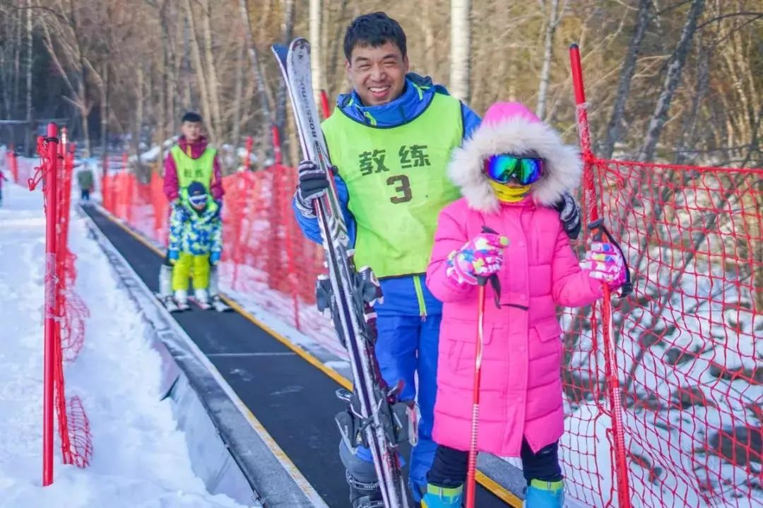 哈尔滨冰雪世界研学,新启元厦门暖冬研学营