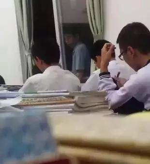 你所认识的英语老师,你觉得一个好的老师是什么样子的