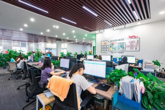 2022年白酒行业稳中求进强势突围,2024年白酒行业会不会触底反弹