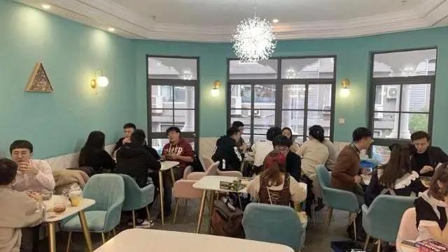 遭查封的上海“女仆会馆”,到底是家怎样的娱乐场所?