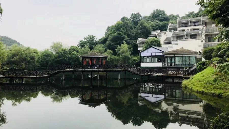 安徽玻璃桥旅游攻略,安徽周边大峡谷二日游最佳攻略