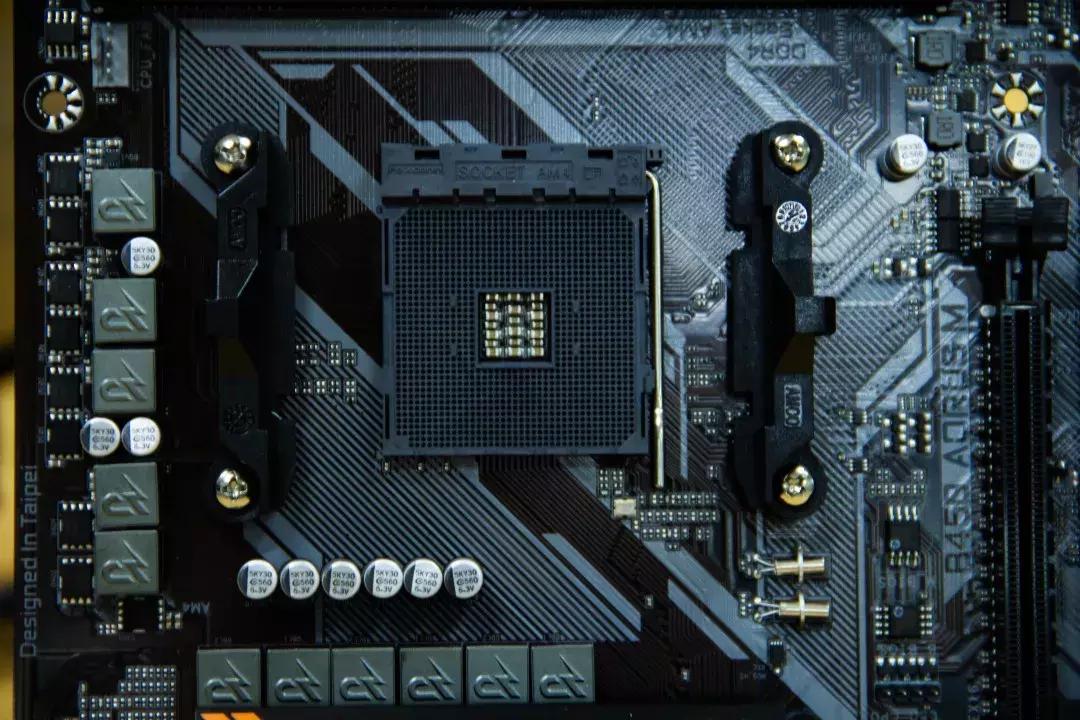 小白第一次装机开箱,新手小白第一次装机