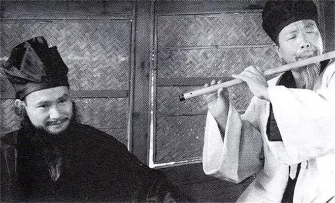 李连杰的醉拳与成龙醉拳谁是正宗,螳螂拳李连杰vs成龙醉拳大电影